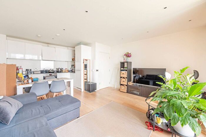 1 Bedroom Flat For Sale In Capitol Way, Colindale, London, NW9