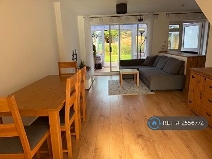 3 Bedroom Terraced House To Rent In Viscount Walk, Bournemouth, BH11