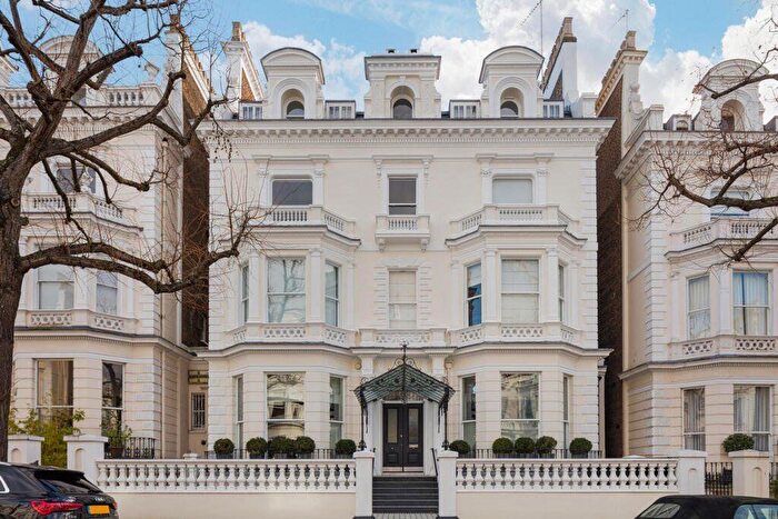 4 Bedroom Flat To Rent In Holland Park, Holland Park, W11