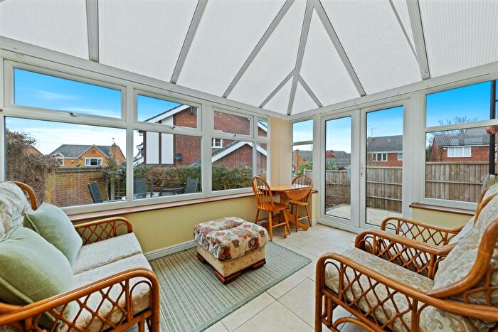 3 Bedroom Detached House For Sale In Andrews Way, Raunds, NN9