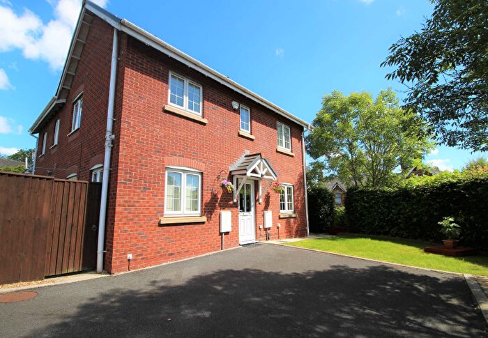 3 Bedroom Semi-Detached House To Rent In Whinfield Lane, Ashton On Ribble, Preston, PR2