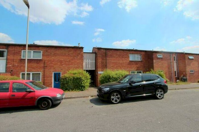 1 Bedroom Flat To Rent In Millbrook Close, Leicester, LE4