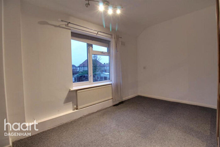 1 Bedroom Maisonette To Rent In Northfield Gardens, Dagenham, RM9
