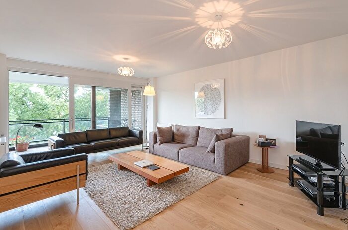 2 Bedroom Flat For Sale In Hamilton House, Hall Road, London, NW8