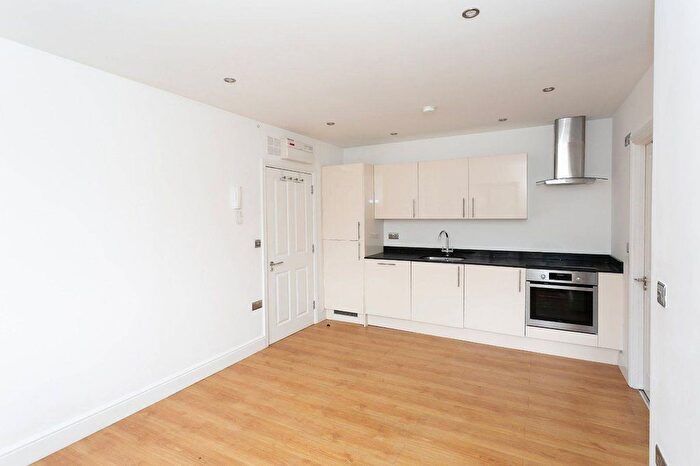 1 Bedroom Flat To Rent In Swan Court, Hemel Hempstead, HP1