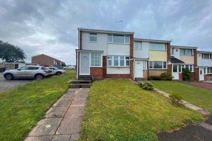 3 Bedroom Property To Rent In Fernwood Drive, Rugeley, WS15