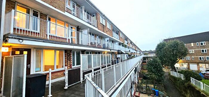 5 Bedroom Maisonette To Rent In Lucey Way, London, SE16