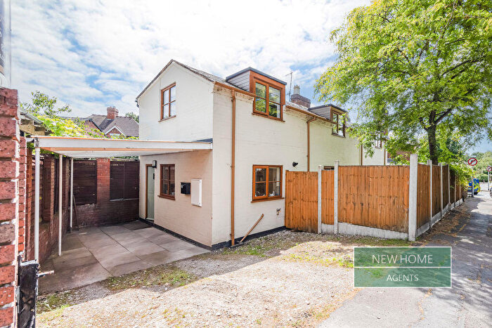 3 Bedroom Semi Detached House For Sale In Habberly Road, Bewdley, DY12