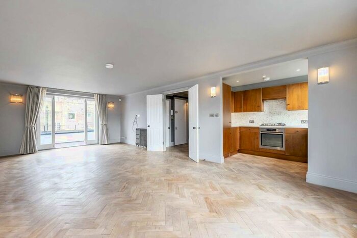 2 Bedroom Flat To Rent In Bassett Road, London, W10