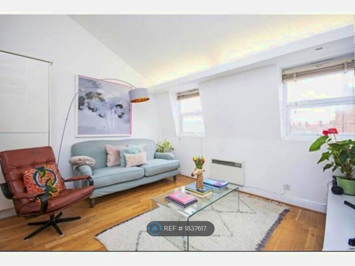 2 Bedroom Flat To Rent In Clarence Place, London, E5