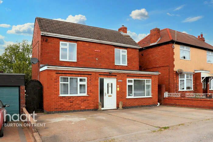 3 Bedroom Detached House For Sale In Field Lane, Swadlincote, DE11