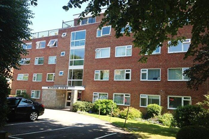 2 Bedroom Flat To Rent In Winn Road, Southampton, SO17