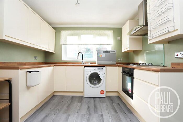 2 Bedroom Detached Bungalow For Sale In Victoria Road, Oulton Broad, NR33