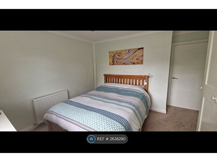 2 Bedroom Flat To Rent In Albion Road, Sutton, SM2