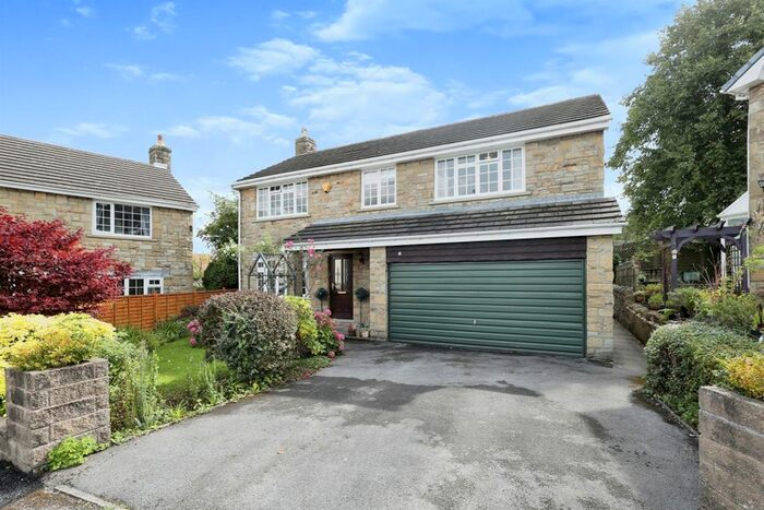 4 Bedroom Property To Rent In Fern Court, Keighley, BD20