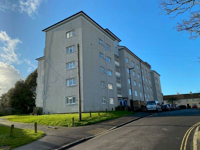 2 Bedroom Flat To Rent In Highlands House, Wharncliffe Road, Southampton, SO19