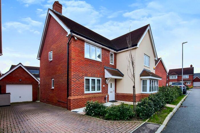 6 Bedroom Detached House To Rent In St. Lawrence Drive, Maidstone, Kent, ME16