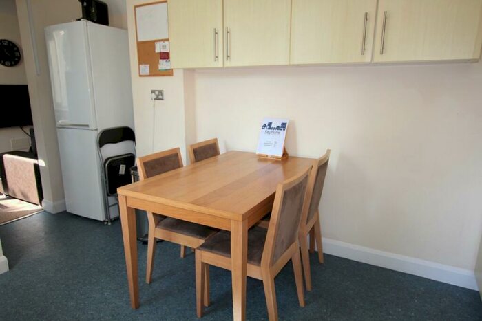 5 Bedroom Terraced House To Rent In Kingsland Avenue, Kingsthorpe, NN2