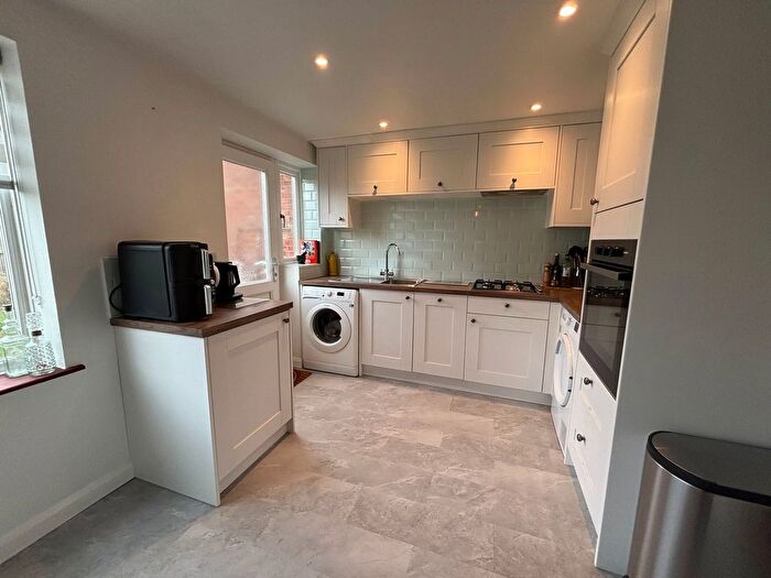 2 Bedroom End Of Terrace House For Sale In Staplehurst, Kent, TN12