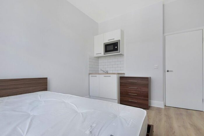 Studio To Rent In Cheniston Gardens, High Street Kensington, W8