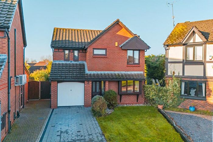 4 Bedroom Detached House For Sale In Croften Drive, Neston, CH64