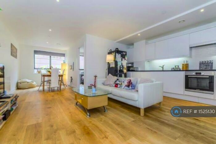 2 Bedroom Flat To Rent In Surrey House, Croydon, CR0