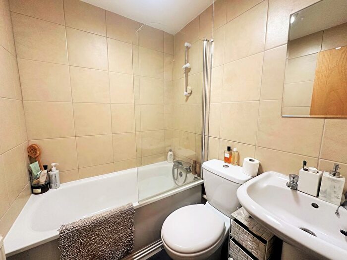 1 Bedroom Flat For Sale In Eastern Road, Brighton, BN2