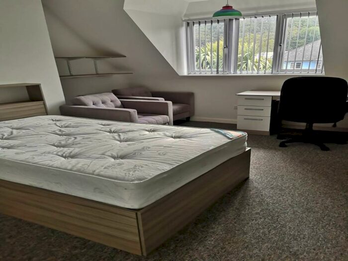 1 Bedroom Flat To Rent In Deiniol Road, Apartment C, Bangor, Gwynedd, LL57