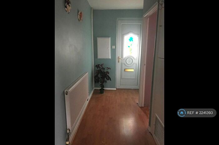 2 Bedroom Maisonette To Rent In Salcombe House, London, SE23