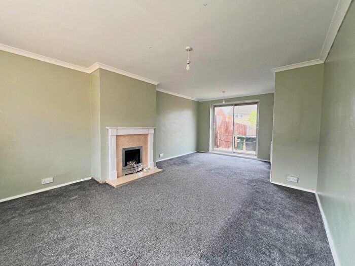 3 Bedroom Semi-Detached House For Sale In Worthing Road, Corby, NN18