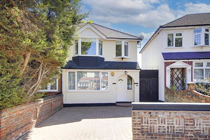 3 Bedroom Semi-Detached House To Rent In Ascot Gardens, Enfield, EN3