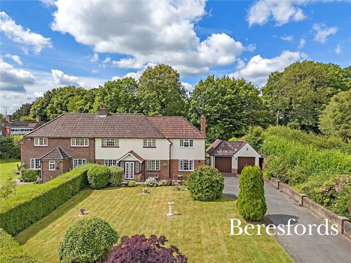 3 Bedroom Semi-Detached House For Sale In Blackmore Road, Fryerning, CM4