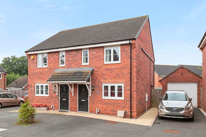 2 Bedroom Semi-Detached House To Rent In Riverside Close, Cheswick Green, Solihull, B90