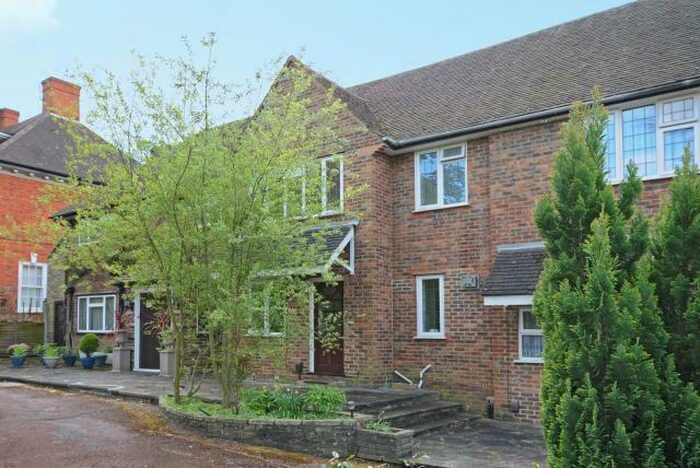 3 Bedroom Terraced House To Rent In Northwood, HA6