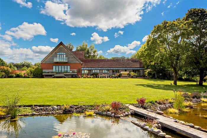 6 Bedroom Detached House For Sale In Bowden Green, Pangbourne, Reading, Berkshire, RG8