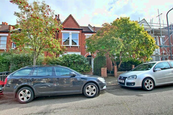 2 Bedroom Ground Maisonette To Rent In Byne Road, SE26