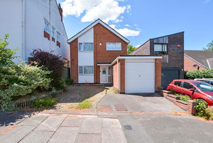 4 Bedroom Detached House For Sale In Dovedale Road, Stoneygate, Leicester, LE2