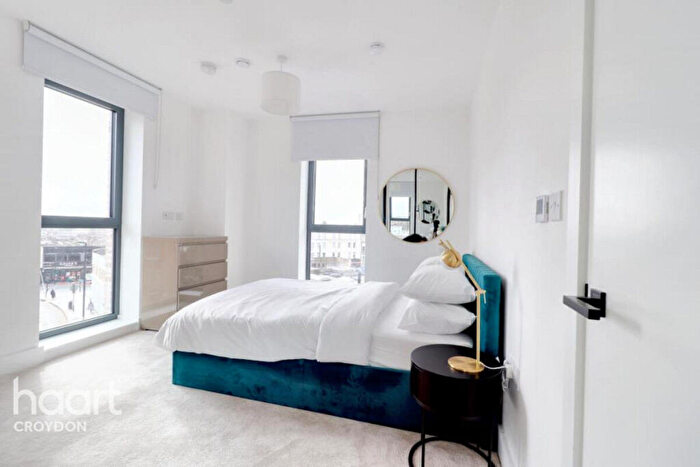 2 Bedroom Apartment To Rent In Station Road, Croydon, CR0