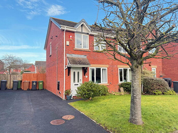 2 Bedroom Semi Detached House For Sale In Rivermeade, Southport, PR8