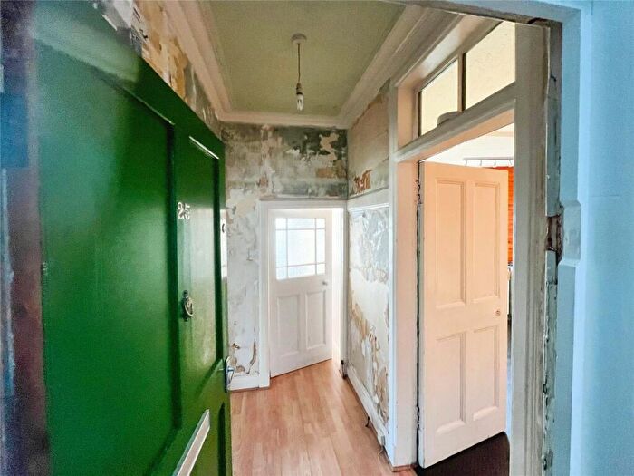 1 Bedroom Flat For Sale In Glebe Park, Inverkeithing, Fife, KY11