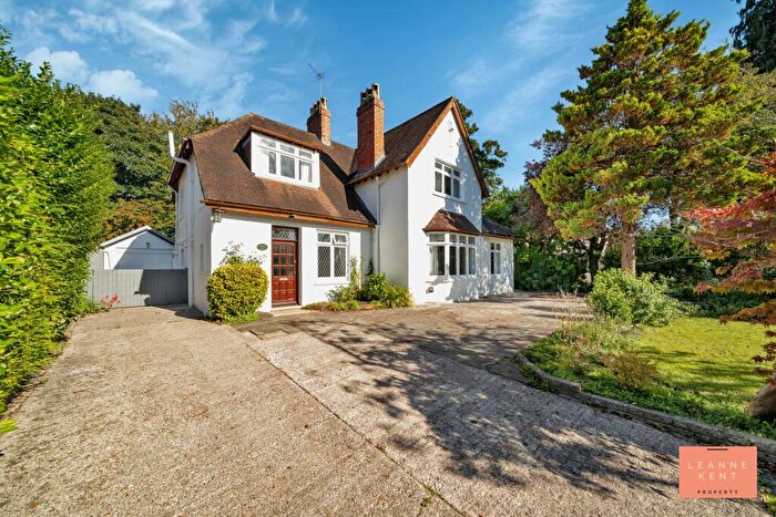 3 Bedroom Detached House For Sale In Ty Glas Road, Llanishen, CF14