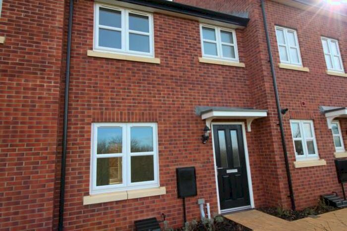 3 Bedroom Terraced House To Rent In Blackberry Close, Higham Ferrers, NN10