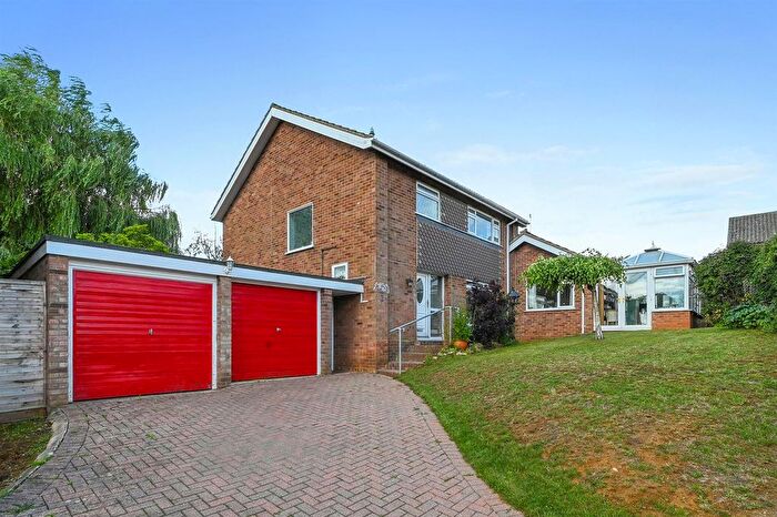 5 Bedroom Detached House For Sale In Quince Close, Brantham, CO11