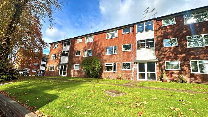 2 Bedroom Flat For Sale In Main Road, Meriden, Coventry, CV7