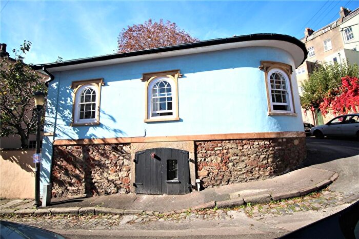 2 Bedroom House To Rent In Polygon Lodge, North Green Street, Bristol, BS8