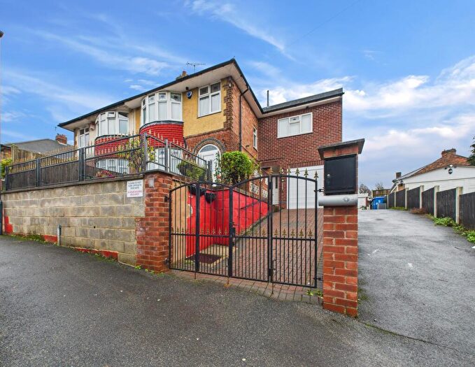 4 Bedroom Semi Detached House For Sale In Clinton Street, Chaddesden, DE21