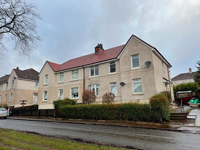 3 Bedroom Flat To Rent In Rosebank Street, Airdrie, North Lanarkshire, ML6
