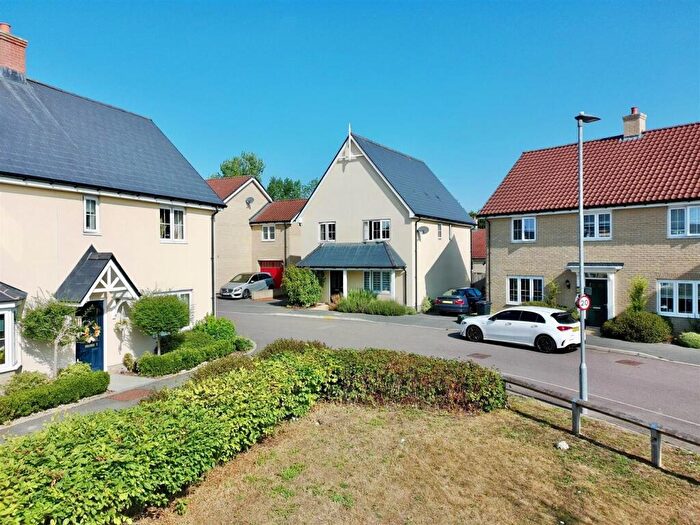 4 Bedroom Detached House For Sale In Searle Crescent, Broomfield, Chelmsford, CM1