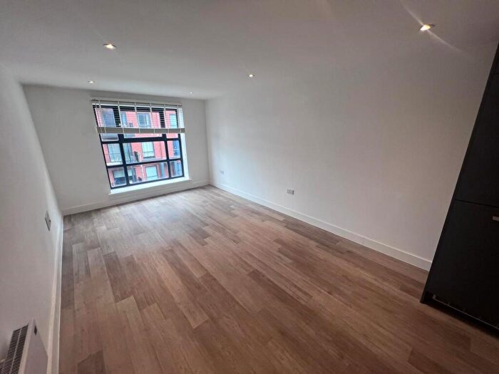 1 Bedroom Apartment To Rent In Bradford Street, Birmingham, B12