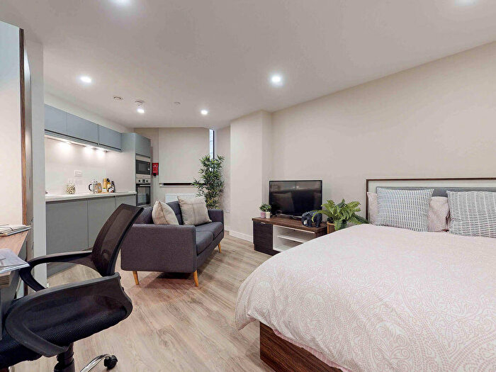 Apartment To Rent In Apollo Residence, Sheffield, S1
